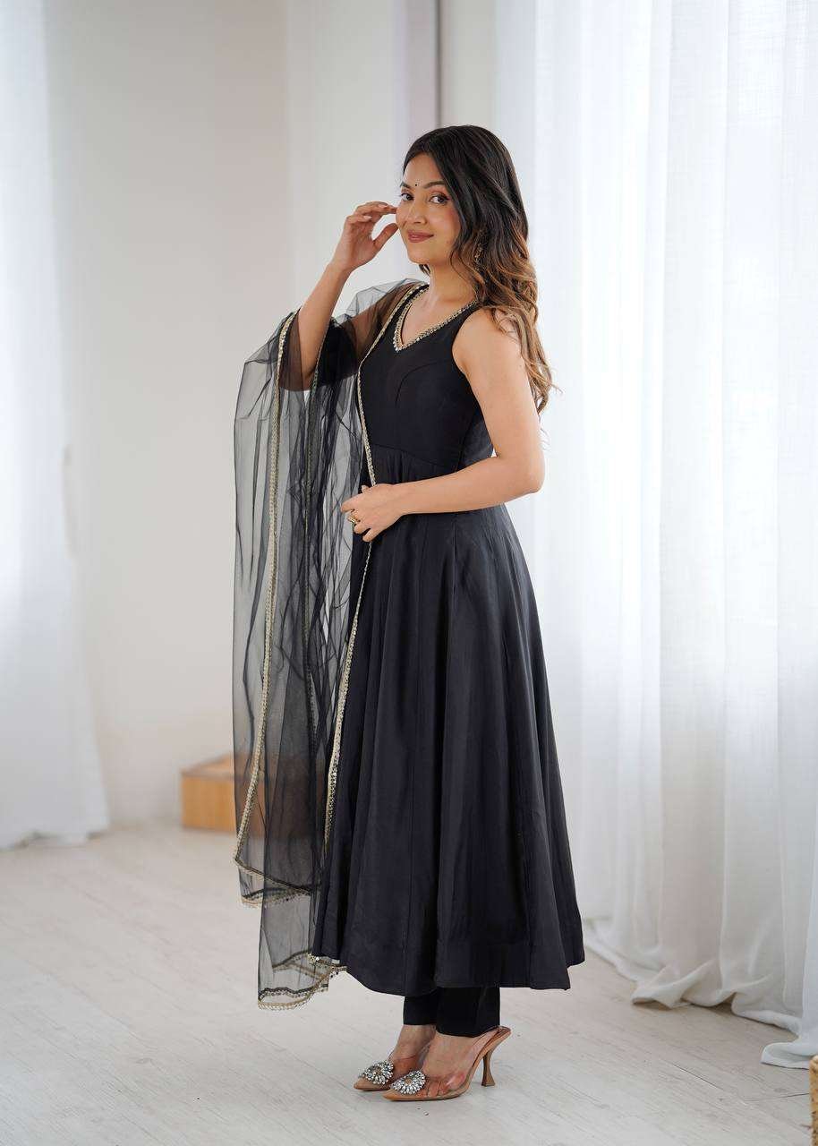 Womens Pure Romansilk Chanderi Anarkali Kurti with Pant & Dupatta Set - Image 4